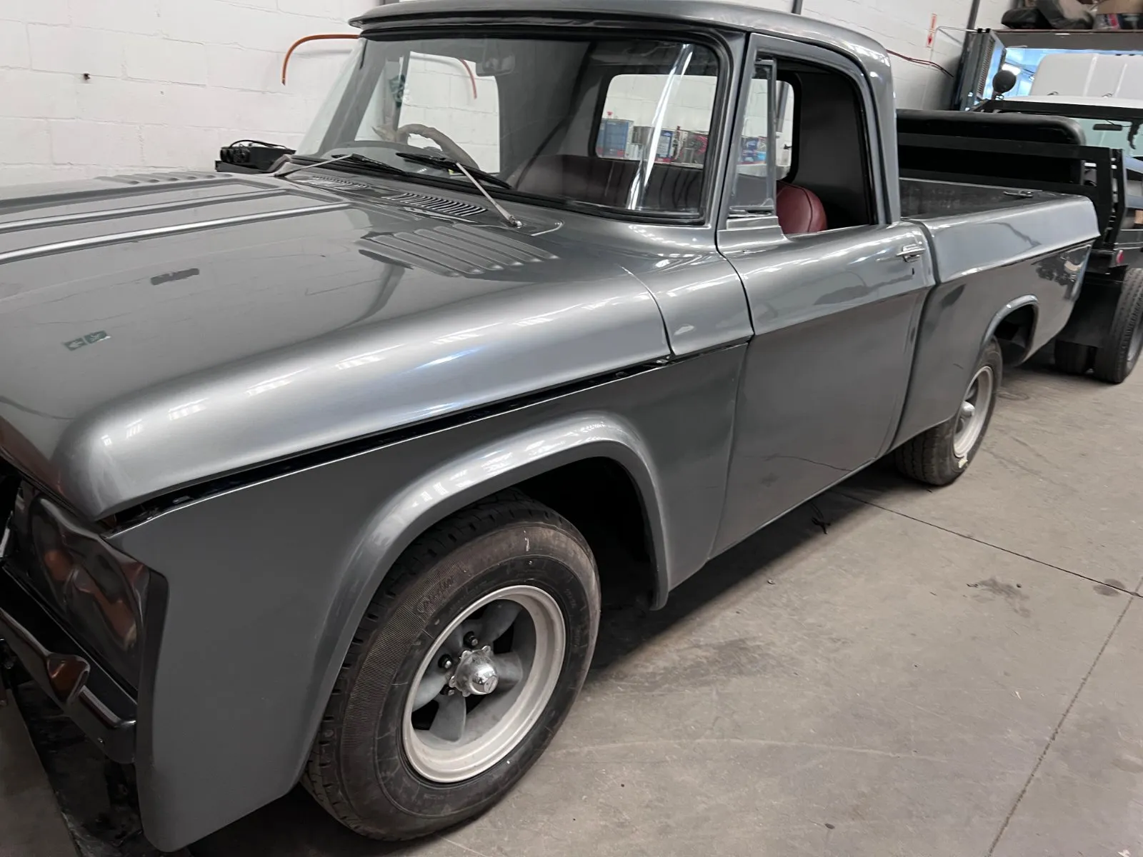 Dodge D100