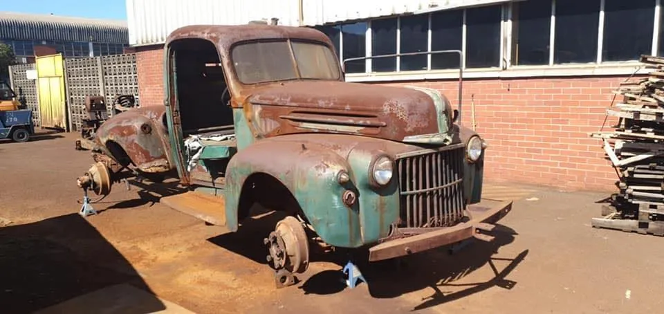 1947 Ford F-1