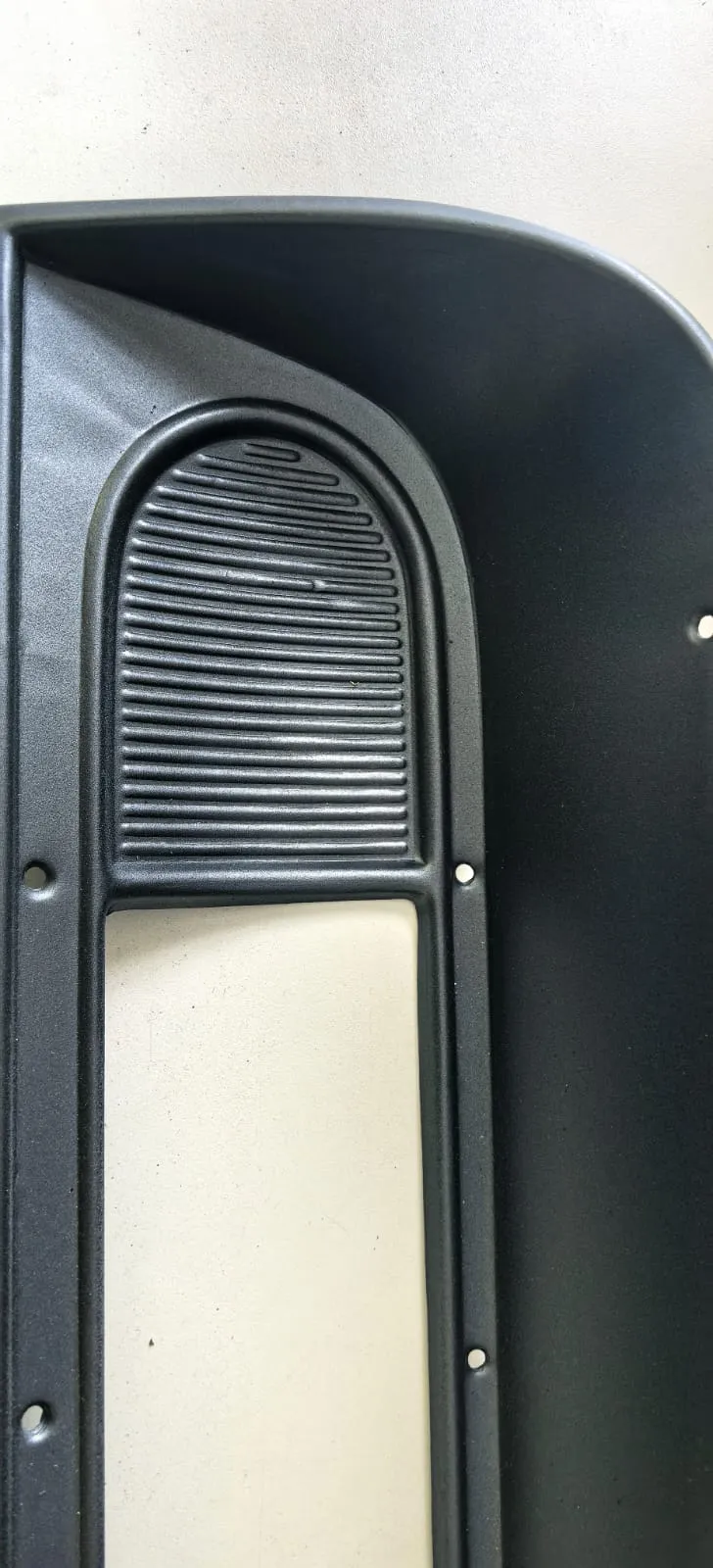 Dashboard gauge cluster bezel