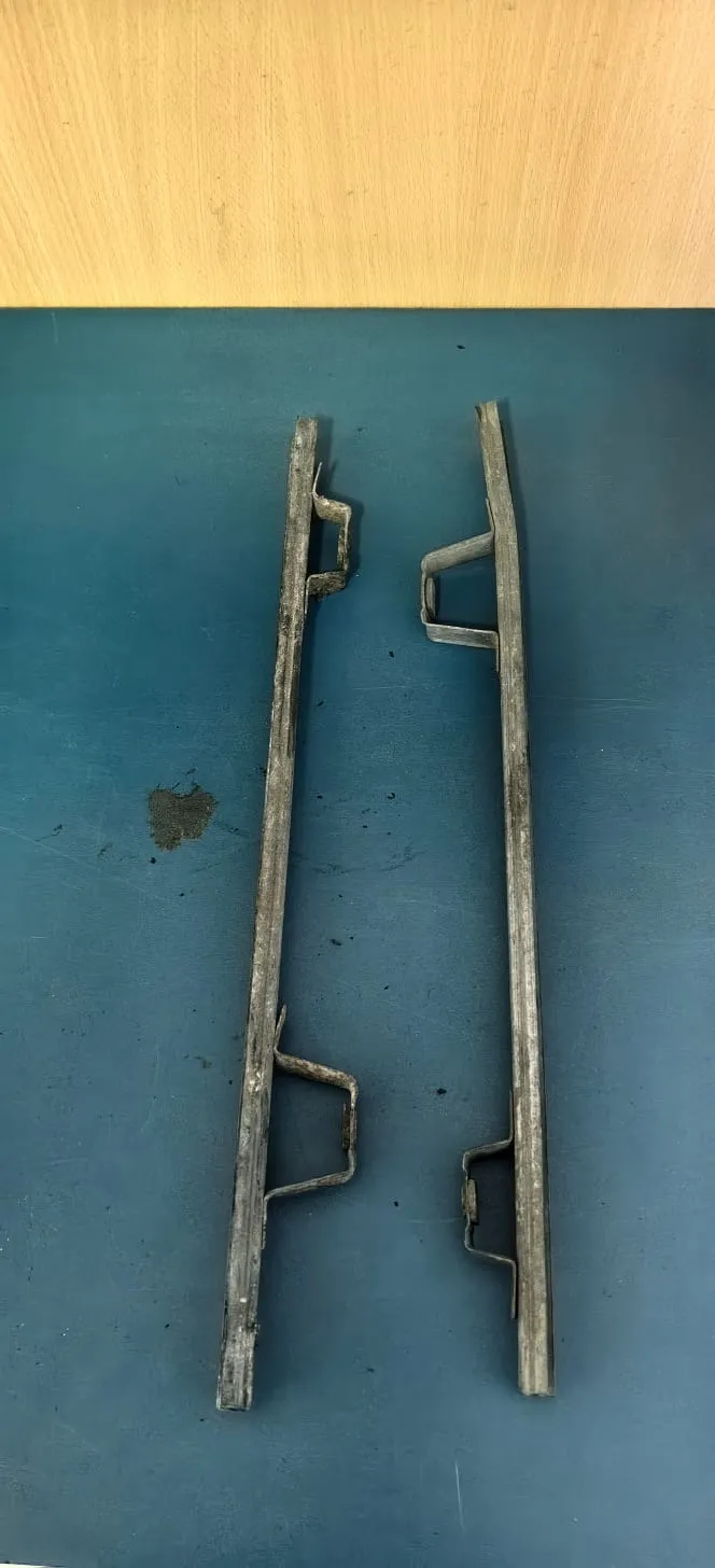Window channel / glass run rails (pair)
