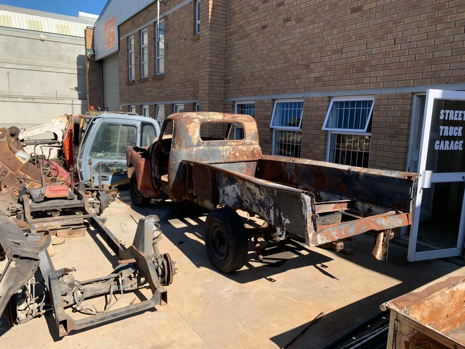 1947-1955 Chevrolet C30 — photo 258